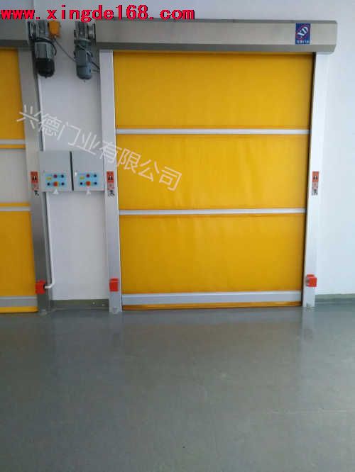 選擇興德門業(yè)快速卷簾門廠家是你最佳的商家?